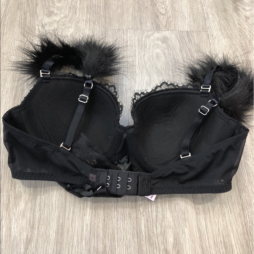 B1G1 FREE VS Dream Angels Black Lined Demi Bra - Picture 2 of 4